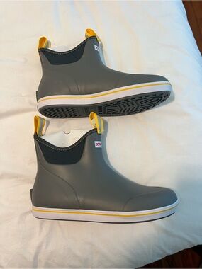 Xtratuf Men's Gray & Yellow Ankle Boat Shoes - Slip-Resistant